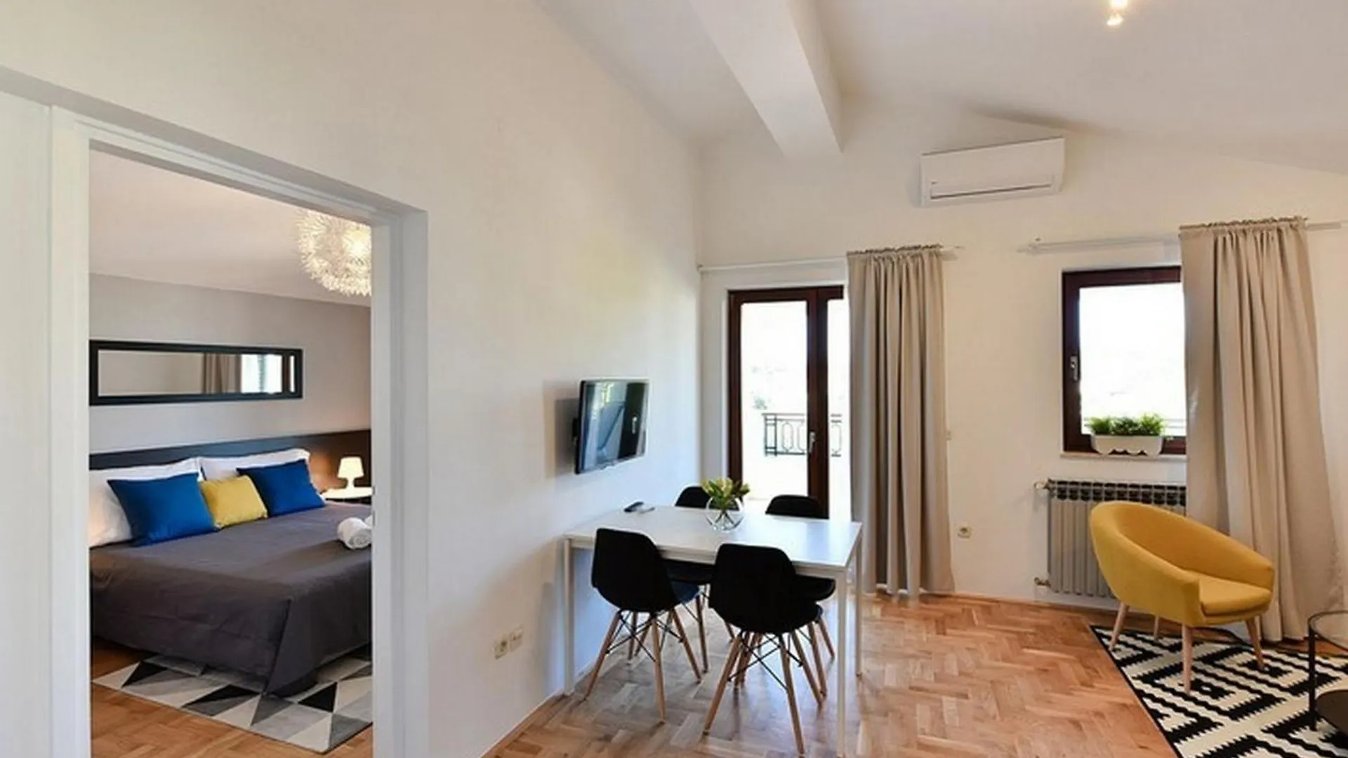 Mediterraneo Garden Apartments Petrcane Croatia
