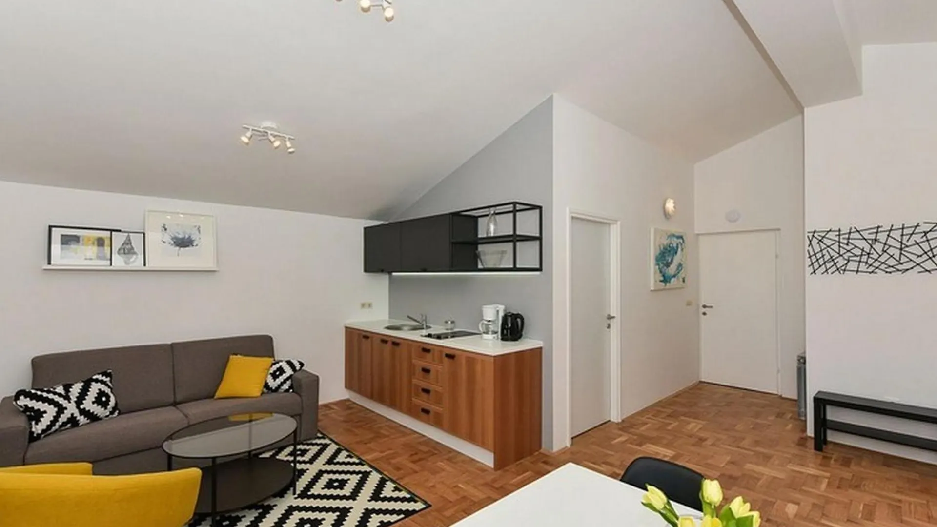 Mediterraneo Garden Apartments Petrčane