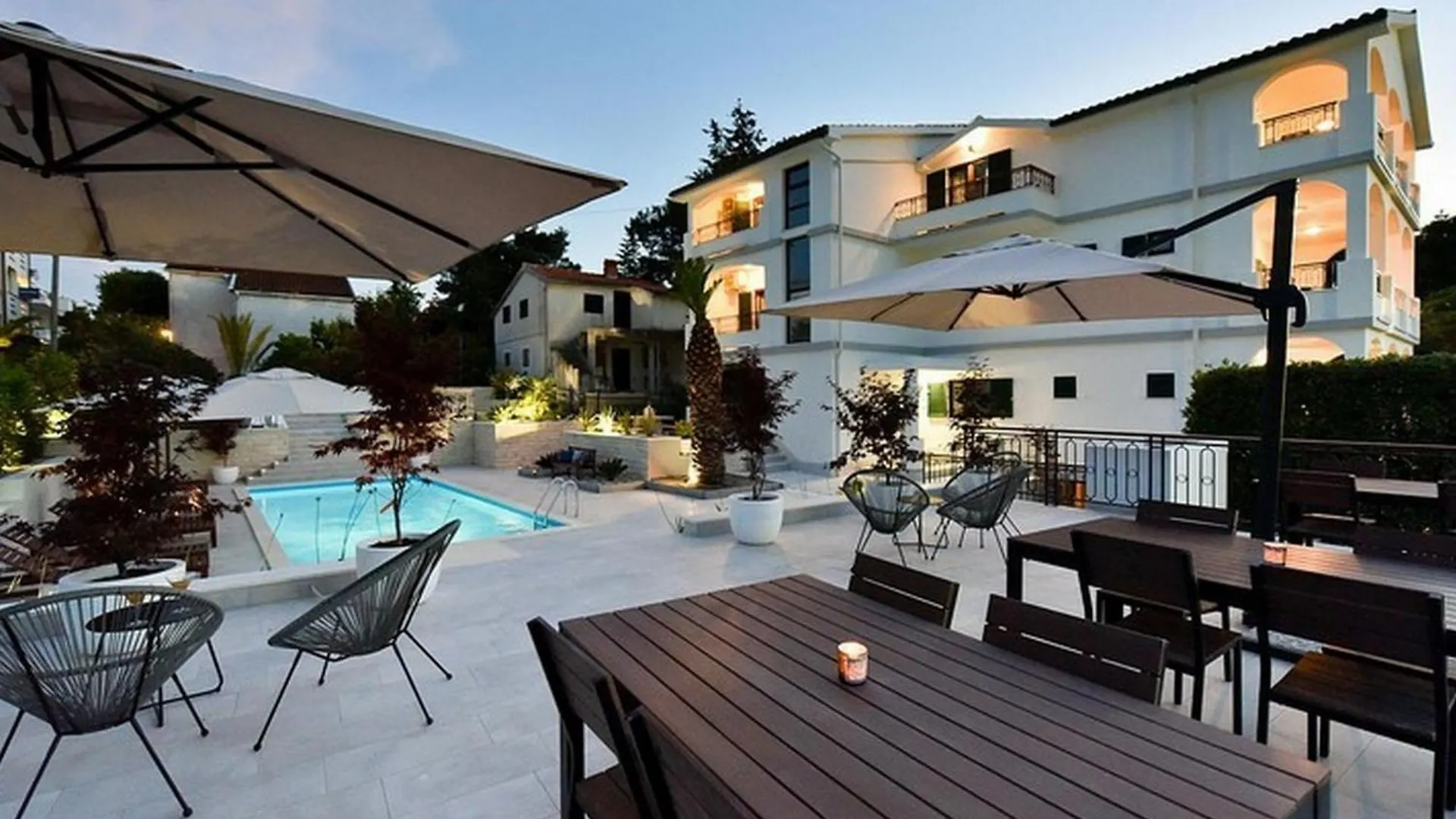 Mediterraneo Garden Apartments Petrcane