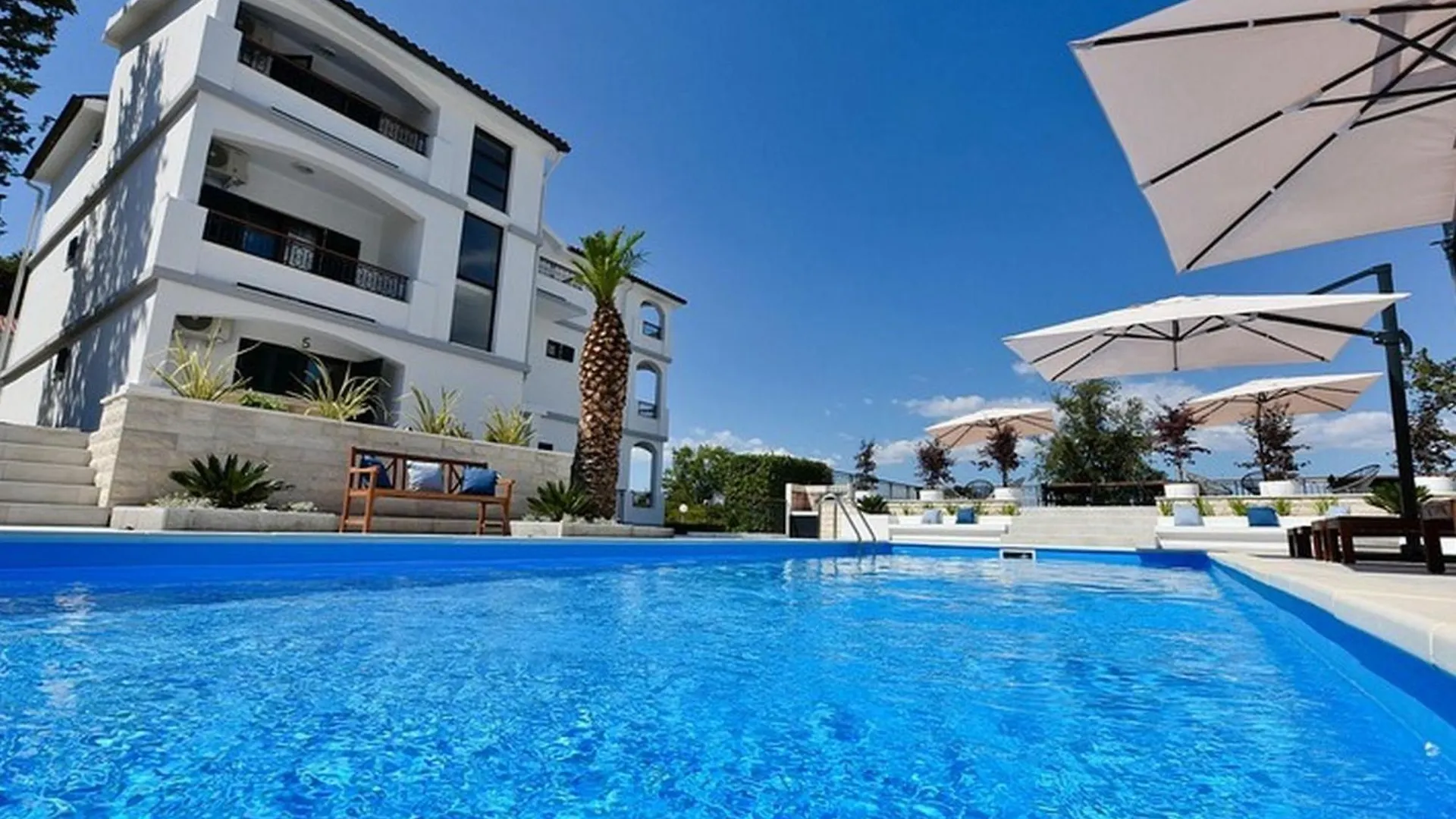 Mediterraneo Garden Apartments Petrcane