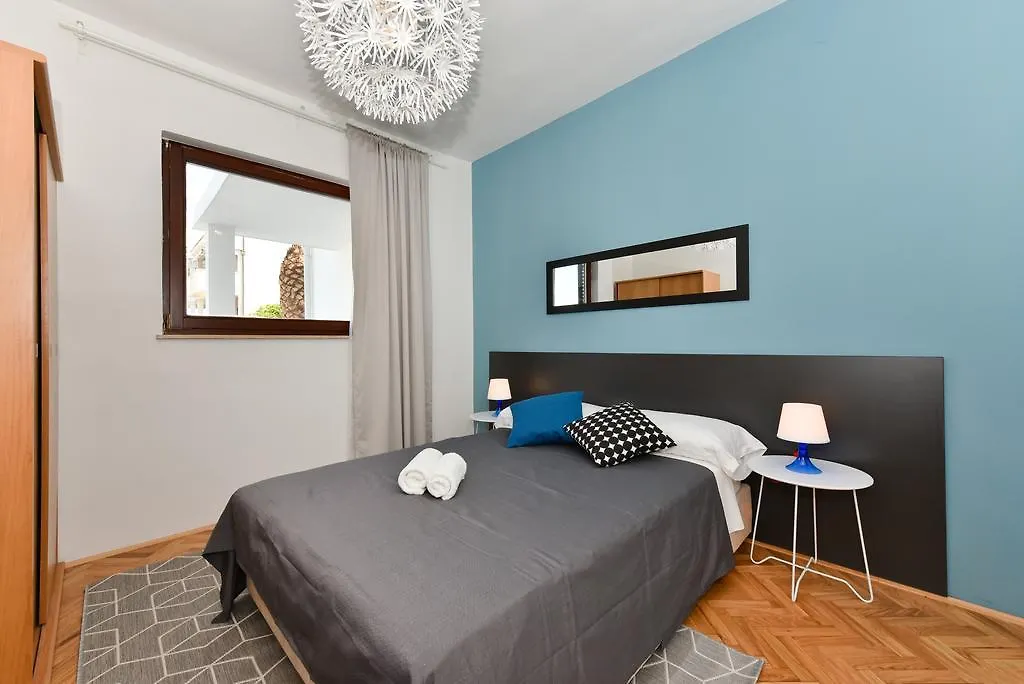 Mediterraneo Garden Apartments Petrcane