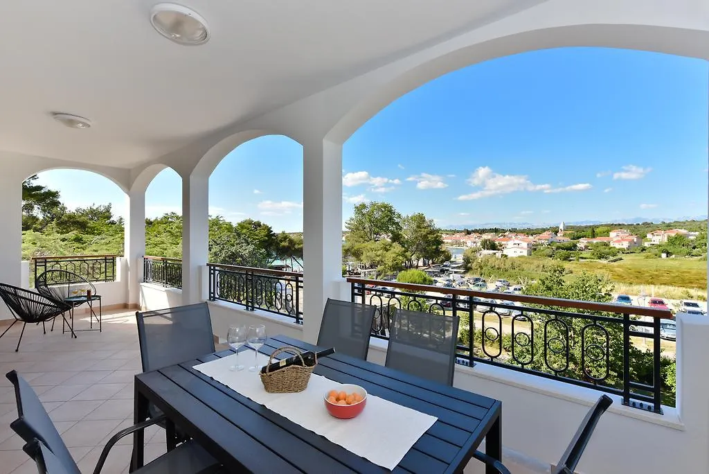 Mediterraneo Garden Apartments Petrcane 0*,