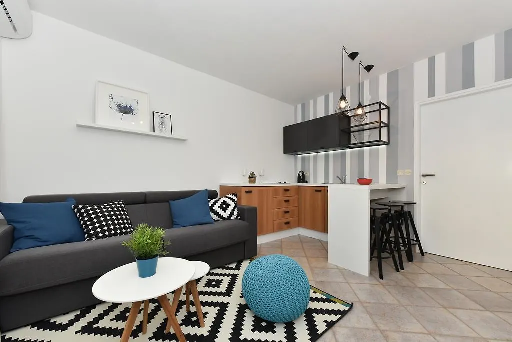Mediterraneo Garden Apartments Petrčane